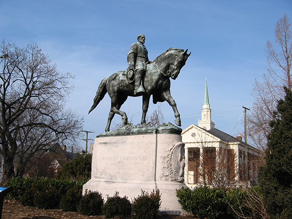 Robert E. Lee monument